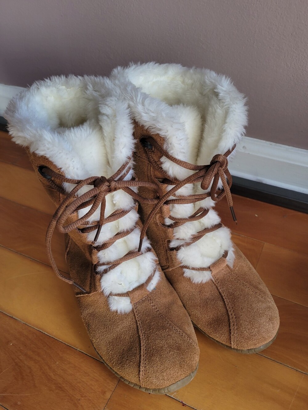 Style & Co. Casual Brown Suede lace-up Winter Boots 7M White Faux-Fur Lace Up - Picture 3 of 10